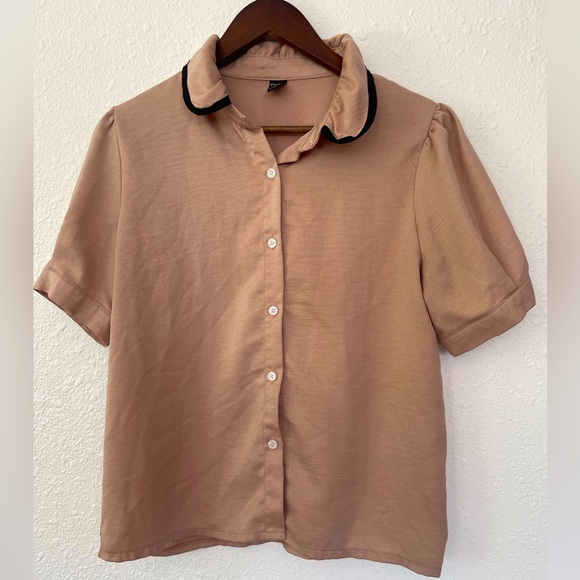 Dazy champagne collared button front blouse size large - Picture 1 of 6